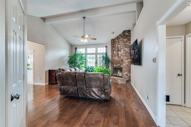 6710 Livingstone St, Rowlett, TX 75089 - photo 5