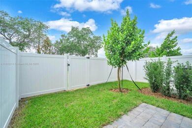 Fenced Back Patio - Great for Entertaining