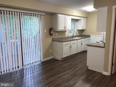 14 Trowbridge Ln, Clementon, NJ 08021 - photo 6