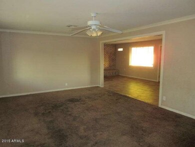 023-326414 Living Room a