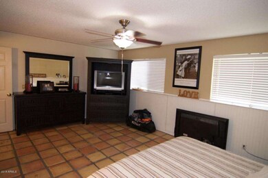 5610 W Avalon Ct, Chandler, AZ 85226 - photo 3