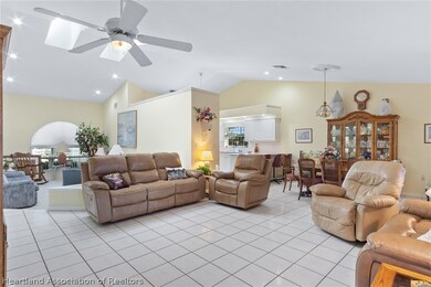 736 Lake Betty Dr, Lake Placid, FL 33852 - photo 4