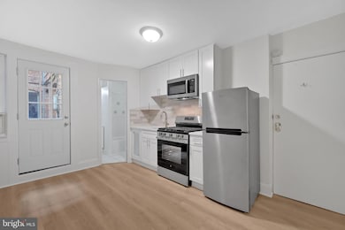 1426 12th St NW unit 2, Washington, DC 20005 - photo 4
