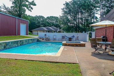 188 Donna Dr, Lufkin, TX 75904 - photo 3