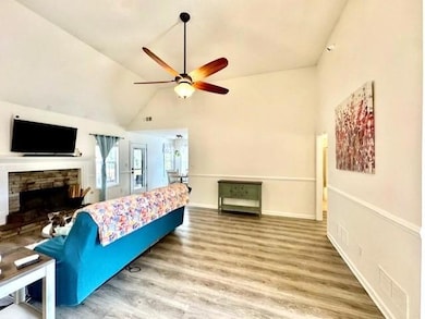 221 Mackenzie Ct, Canton, GA 30115 - photo 3