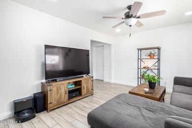 0009-08 - 113th 11403