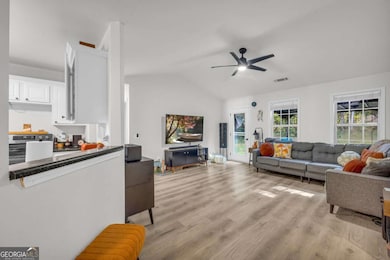 624 Red Fox Ln, Auburn, GA 30011 - photo 4