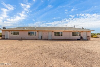 4015 N Montezuma Dr unit B, Eloy, AZ 85131 - photo 2