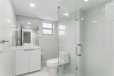 Quadomain Valencia Tower unit 1203, Hollywood, FL 33019 - photo 6