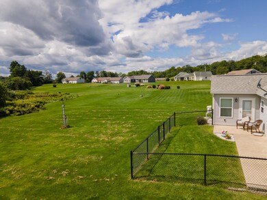 lakehome_fieldstone005