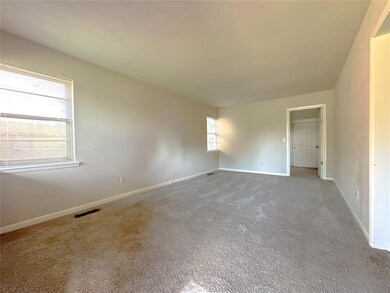 216 Ridgecrest Rd, Edmond, OK 73013 - photo 5