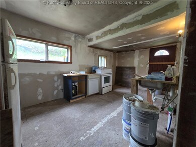 1620 Red Oak St, Charleston, WV 25387 - photo 6