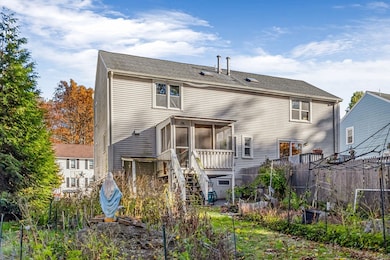 46 Vincent Cir, Worcester, MA 01604 - photo 2