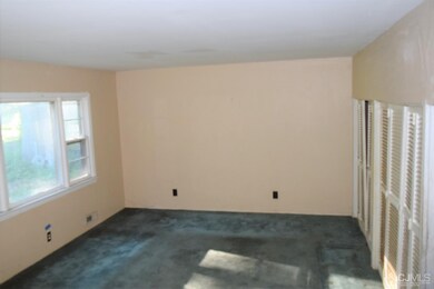 25 Claudia St, Iselin, NJ 08830 - photo 4