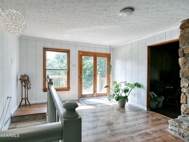 9305 Kodak Rd 4