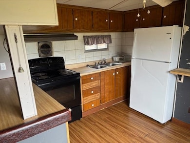 494 Payne Loop, Smiths Grove, KY 42171 - photo 2