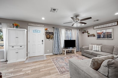 1702 W Michelle Dr unit 1, Phoenix, AZ 85023 - photo 7