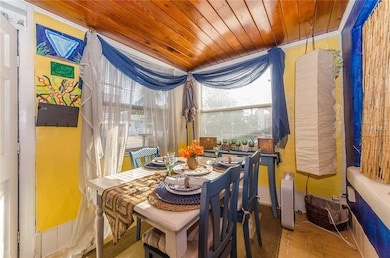 105 E Bay Dr, Treasure Island, FL 33706 - photo 3