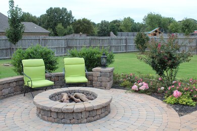 GAS LOG FIRE PIT