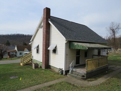 501 Adams St, West Newton, PA 15089 - photo 2