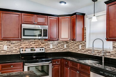 463 Espanol Ave-9