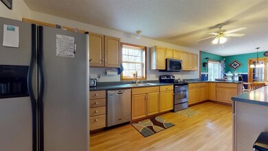 22 Daudelin Woods Rd, Fairfax, VT 05454 - photo 4