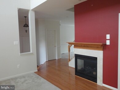 21115 Hickory Forest Way, Germantown, MD 20876 - photo 3