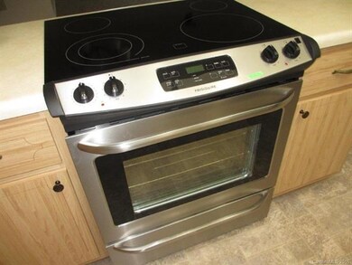 10 Ardis Ln unit C, Hendersonville, NC 28792 - photo 4