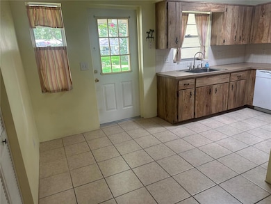 Eat-in Kitchen