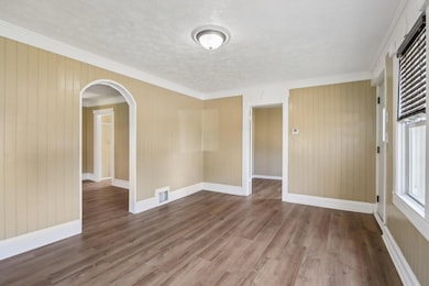 8-web-or-mls-16th Ave-3105-008