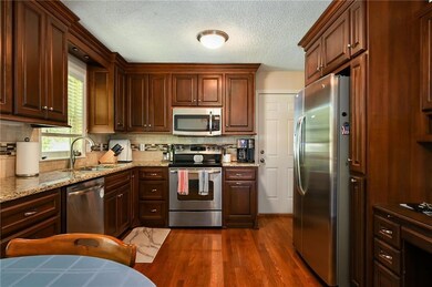 11108 W 69th Terrace, Shawnee, KS 66203 - photo 7