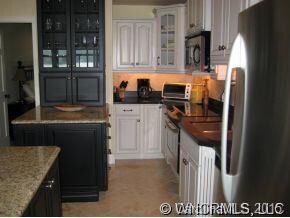 Kitchen - Side View