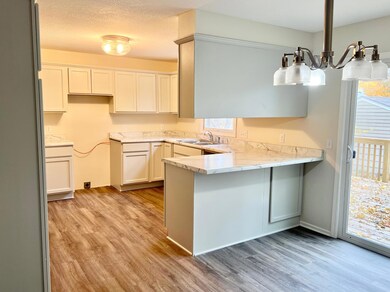 8610 Aldrich Ave S, Bloomington, MN 55420 - photo 2