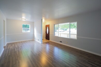3010 Alpine St-104