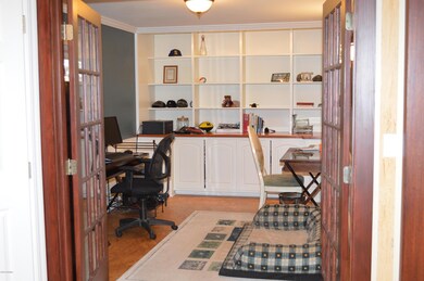 Office-Den Space