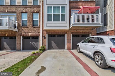 25235 Orchard View Terrace, Chantilly, VA 20152 - photo 6