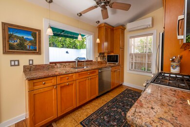 11 lowes lane__0906