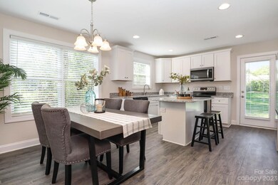 934 4th St, Statesville, NC 28677 - photo 4