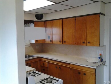 77 W Ettwein St, Bethlehem, PA 18018 - photo 6