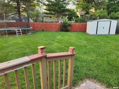 1214 Sherwood Eddy Dr, Jacksonville, IL 62650 - photo 7