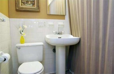 3 Fuller St unit 3, Brookline, MA 02446 - photo 6