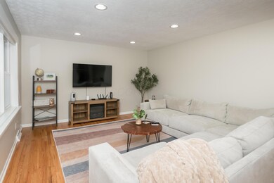 857 E Walnut St, Westerville, OH 43081 - photo 6