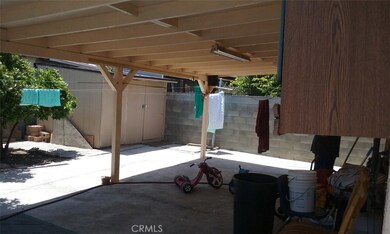 814 W Poplar St, Compton, CA 90220 - photo 2