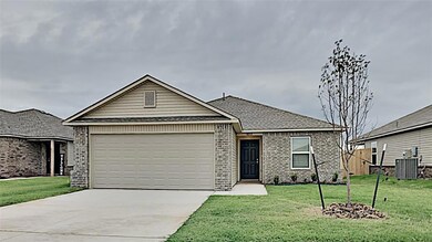 1832 Hannah Ln, Yukon, OK 73099 - photo 2