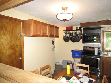 279 Brookside Cir, Florence, MA 01062 - photo 5