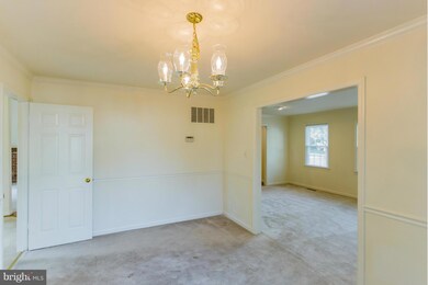 2217 Cedar Mill Ct, Vienna, VA 22182 - photo 7
