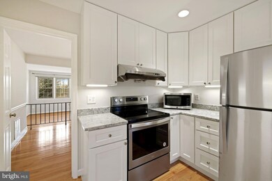 5909 Empire Way, Rockville, MD 20852 - photo 3