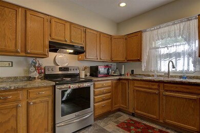 186 E Chocorua River Dr, Tamworth, NH 03875 - photo 7