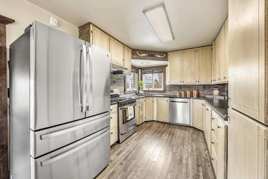 134 Daly Ave, Hamilton, MT 59840 - photo 5