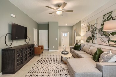 8232 Crescent Oaks Dr, New Port Richey, FL 34655 - photo 6